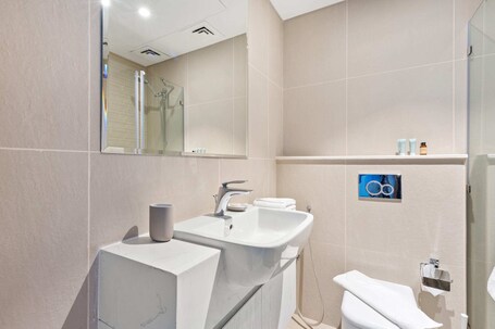 Silkhaus Julphar Tower, Al Reem Abu Dhabi - Image 133