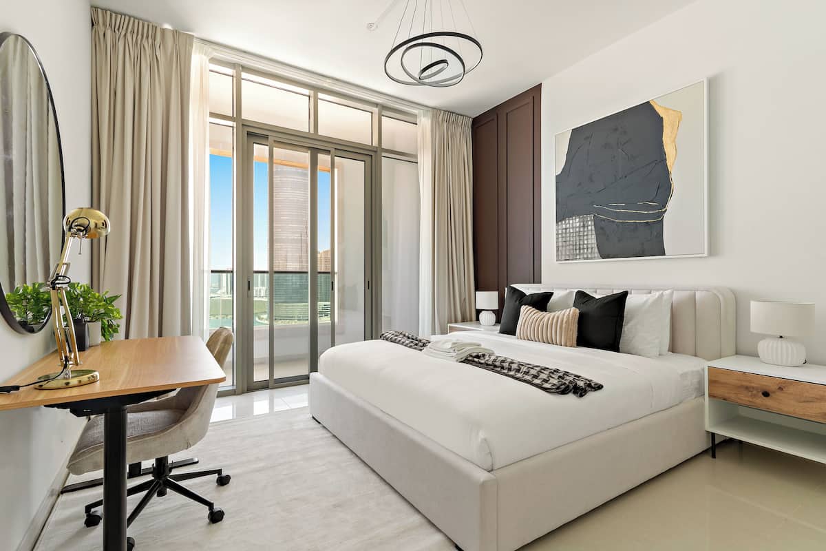 Deluxe Apartment | 1 bedroom, Egyptian cotton sheets, premium bedding, in-room safe