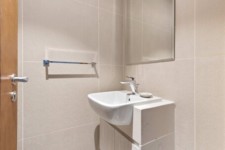 Silkhaus Julphar Tower, Al Reem Abu Dhabi - Image 149