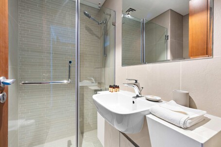 Silkhaus Julphar Tower, Al Reem Abu Dhabi - Image 13