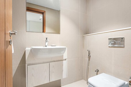 Silkhaus Julphar Tower, Al Reem Abu Dhabi - Image 115