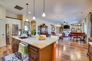 Dining - Serene Rio Rancho Home w/ Patio, 5 Mi to Hospitals (Rio Rancho)