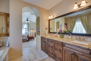 Hair dryer, towels - Serene Rio Rancho Home w/ Patio, 5 Mi to Hospitals (Rio Rancho)