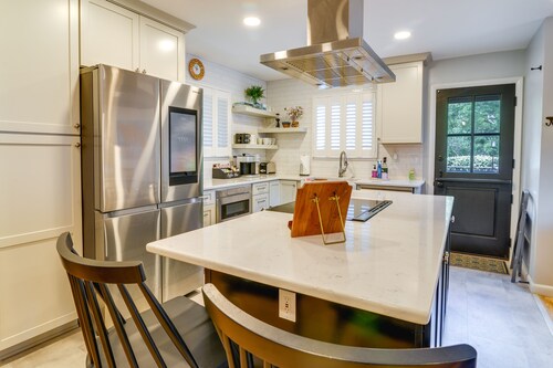 Luxurious Morgantown Retreat w/ Stunning Views!