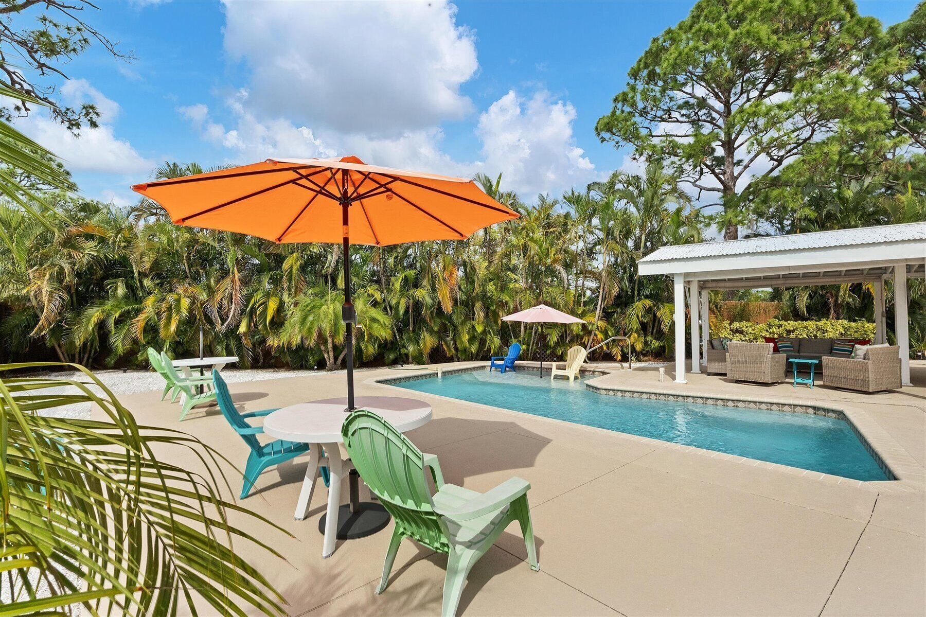 Resort-style living without the crowd - 5 min from the beach!