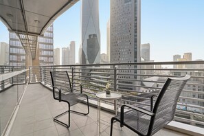 Gallery Studio | Balcony - Silkhaus Sky Gardens, DIFC Dubai (Dubai)
