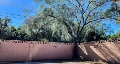 A Peaceful Place Casita – Private Studio with Patio Near TMC, UofA & The Loop