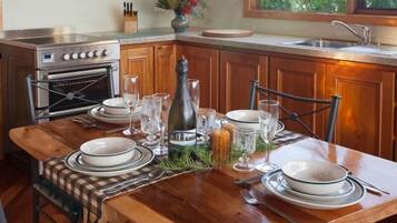 Produits de nettoyage écologiques fournis