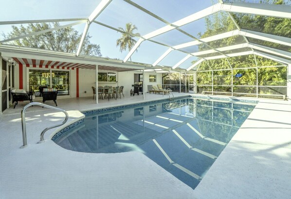Outdoor pool, a heated pool - Naples Heated Olypmic Pool Retreat Near Mercado & Vanderbilt Beach (Naples)