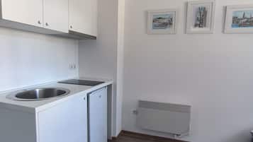 Apartament prèmium | Cuina privada | Bullidora elèctrica, torradora i productes de neteja