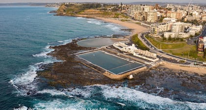 The Edge - family apartment overlooking Newcastle Beach