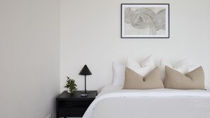 2 soverom, strykejern/-brett, reiseseng for barn og wi-fi (inkludert)