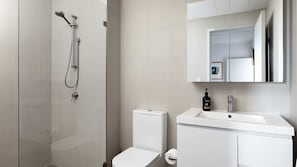 Shower, hair dryer, towels - The Landing - Newcastle CBD Apartment (Newcastle)