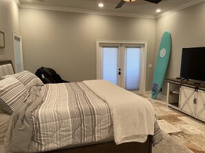 4 bedrooms, WiFi, bed sheets