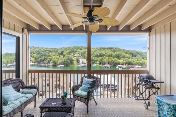Property grounds - Lake of the Ozarks Get-Away! Experience the Ozarks! The heart of Osage Beach!! (Osage Beach)