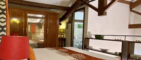 1 bedroom, in-room safe, iron/ironing board, free WiFi