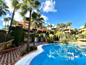Pool - Luxus apartment in the best area of Marbella, Sierra Blanca (Marbella)