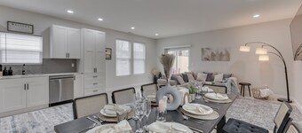 Luxury Modern Nearby Downtown Indy Escape: New Built. Game Room, 75” TVs