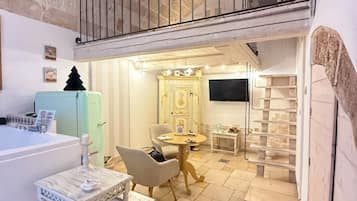 Frette Italian sheets, premium bedding, memory-foam beds