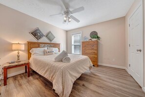 4 bedrooms, iron/ironing board, travel cot, free WiFi