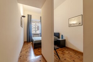 1 bedroom, WiFi - GuestHost - A stunning 80 sq.m. apartment located on the fifth floor, of six in total, of a renovated period building with elevator (not suitable for the disabled, two steps to reach it).Perfect for 4 people it is located in the heart of Trastevere.Trast (Roma)