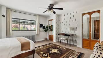 3 habitaciones, escritorio, tabla de planchar con plancha y wifi gratis