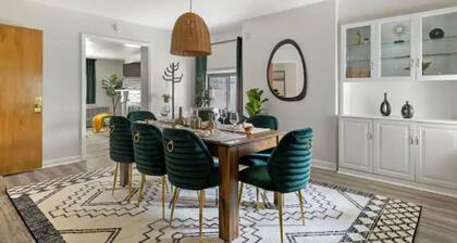 Open loft 5-min to downtown Contemporary - Walking distance to Butler Street!