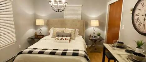 1 室のベッドルーム、WiFi