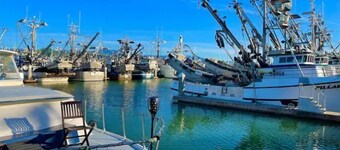 Ventura Boatel Stay on a boat in the best location in Ventura Harbor Great Views