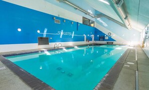 Inomhuspool och uppvärmd pool