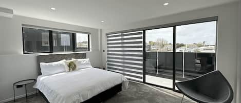 4 bedrooms