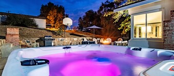 Ultimate Relaxation Retreat w/ Game Room & Hot Tub
