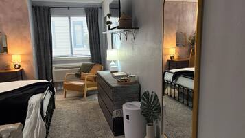 Strykejern/-brett, wi-fi og sengetøy