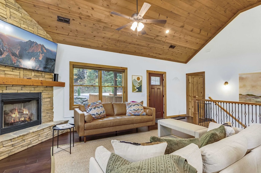 Spacious Retreat In The Mountains - Boone, NC