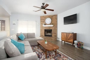 Smart TV, fireplace - Capulin's Cottage.  (Amarillo)