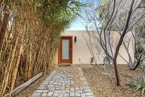 Exterior detail - Studio Casita Private Yard and Entrance - Close to DT PHX! (Phoenix)