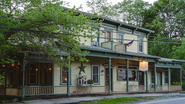 Front of property - The North Branch Inn (North Branch)