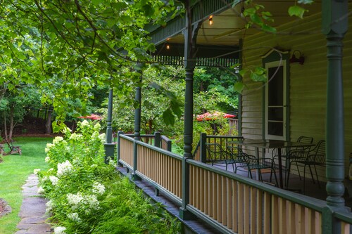 The North Branch Inn