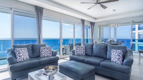 Ocean front condo E2105