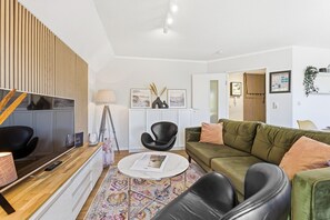 TV, DVD player, stereo