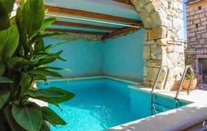 Opvarmet pool