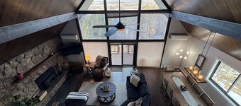 Family sized house with amazing views! 10 min from Durango