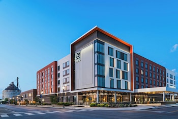 AC Hotel By Marriott Waco Downtown