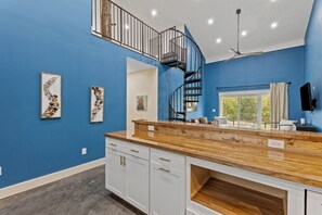 Interior - New Barndo/ATV Parking/Private Access to Red River (Stanton)