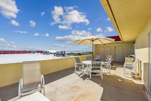 Lägenhet - flera sängar (ST460A Comfort: 3BR Beachfront) | Terrass/Patio