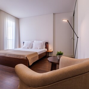 Wi-Fi de cortesia, roupa de cama