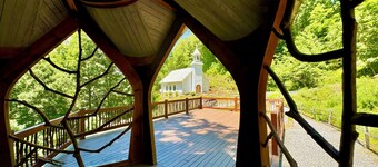 Riverfront-3 Luxury Homes on 500 Acres incl 5BR/3BA + 3BR/3BA + 2BR/2BA -Group B