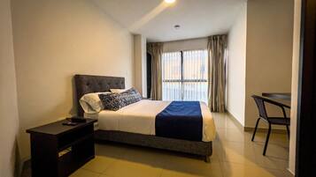 Standard Double Room | Free WiFi, bed sheets
