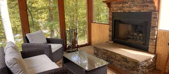 On the Water w/ Private Dock, Entire Home, sleeps up to 14