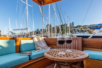 Classy, Century-Old San Francisco Bay Yacht